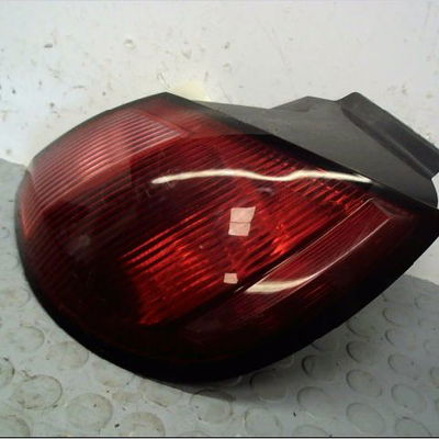 Feu arrière droit Mitsubishi COLT VI (Z3_A, Z2_A) 1.3 (z21a) (2004-2012)