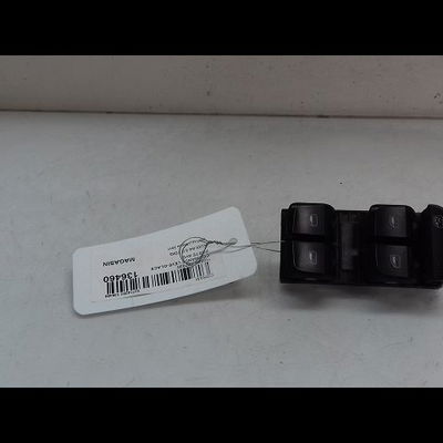 Commande lève-glace porte avant gauche Audi A4 B8 Avant (8K5) 3.0 tdi quattro (2011-2015)
