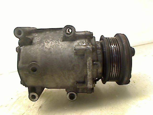 Compresseur air conditionne Ford FOCUS I (DAW, DBW) 1.8 tdci (2001-2004)