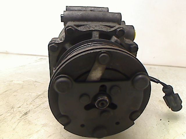 Compresseur air conditionne Ford FOCUS I (DAW, DBW) 1.8 tdci (2001-2004)