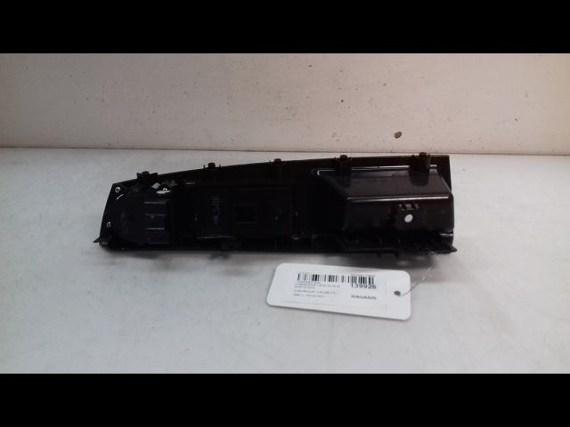 Commande lève-glace porte avant gauche Chevrolet CRUZE 3-5 portes (J305) 1.7 d (2012-2015)