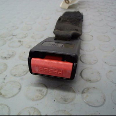 Ancrage ceinture arrière droit Dacia DUSTER (HS_) 1.5 dci (hsaj) (2010-2018)