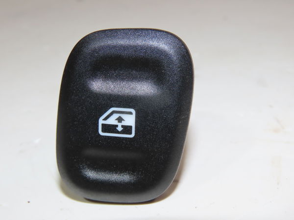 Commande lève-glace porte avant droite Fiat PANDA (312_, 319_) 1.2 (312pxa1a) (2012)