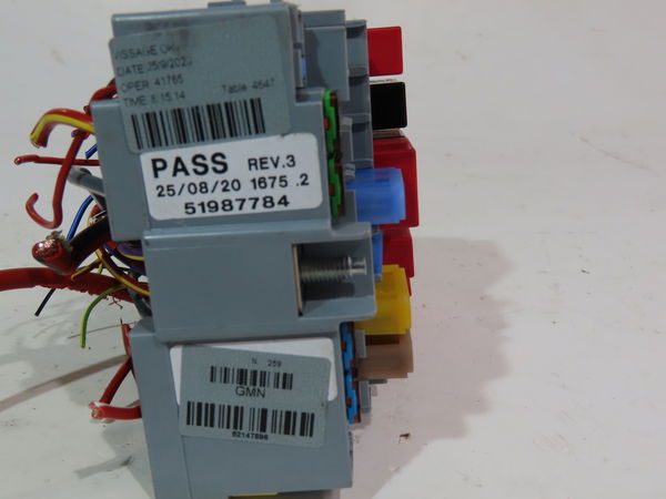 Boite a fusibles Fiat PANDA (312_, 319_) 1.2 (312pxa1a) (2012)