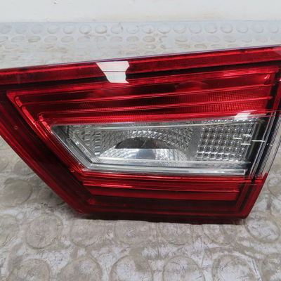 Feu arrière intérieur droit Renault CLIO IV (BH_) 1.5 dci 90 (2012) 5 portes