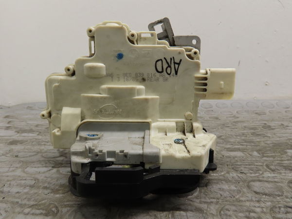 Serrure porte ard Audi A4 B7 (8EC) 2.0 tdi 16v (2004-2008) 4 portes