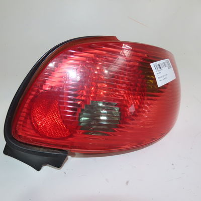Feu arrière droit Peugeot 206 CC (2D) 1.6 hdi 110 (2005-2007)