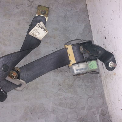 Ceinture arrière droite Subaru IMPREZA A trois volumes (GD) 2.0 wrx turbo awd (gda) (2002-2007)