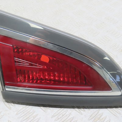 Feu arrière interieur gauche RENAULT MEGANE