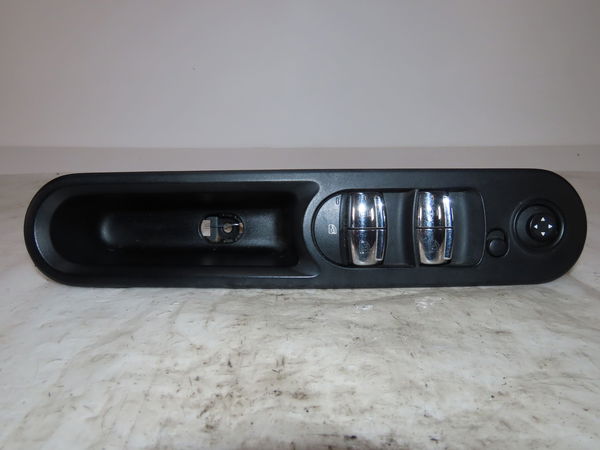Commande lève-glace porte avant gauche Mini MINI CLUBMAN (F54) One d (2015)