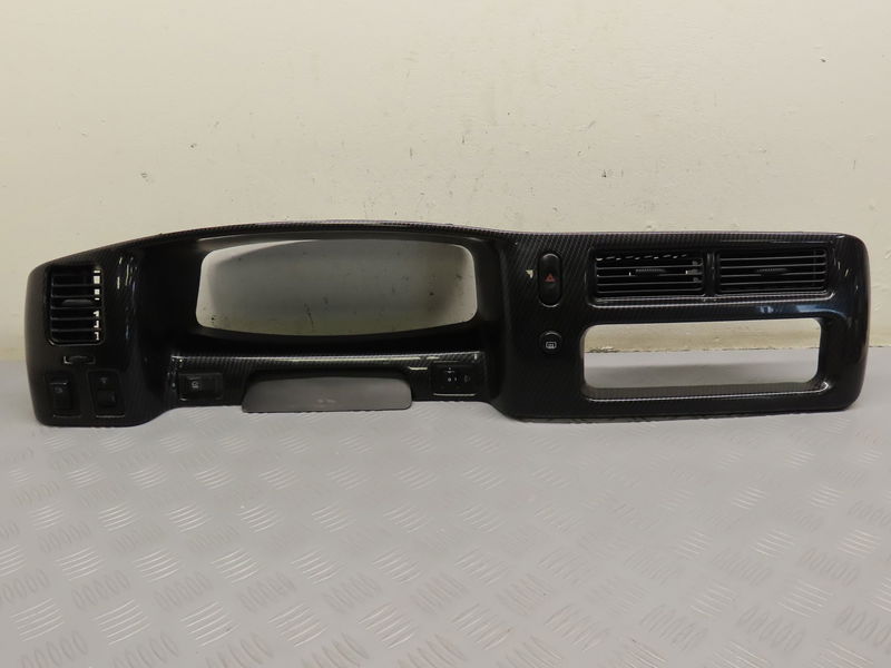 Casquette supérieure tableau de bord Mitsubishi L200 (K7_T, K6_T, K5_T) 2.5 td 4wd (k74t) (1996-2007)