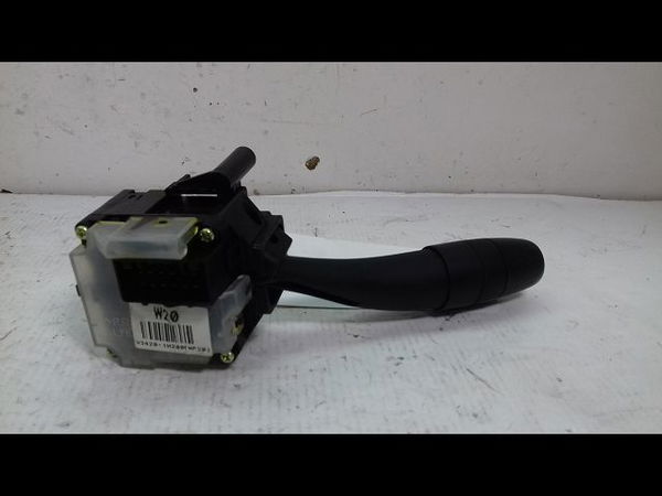 Commande essuie glace Kia CEE'D SW (ED) 1.6 crdi 90 (2007-2012)