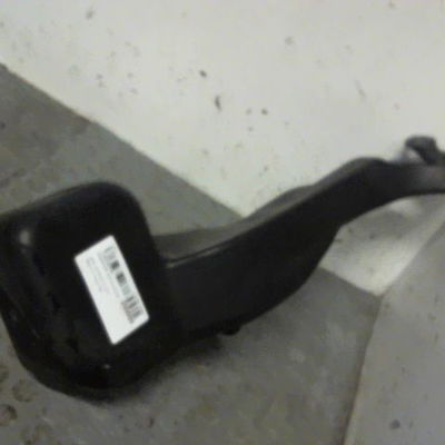 Reservoir lave-glace avant Opel ASTRA H GTC (A04) 1.7 cdti (l08) (2005-2010)