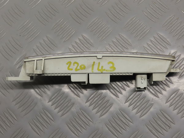 Feu position droit Peugeot 308 SW II (LC_, LJ_, LR_, LX_, L4_) 1.6 bluehdi 120 (2014-2021)