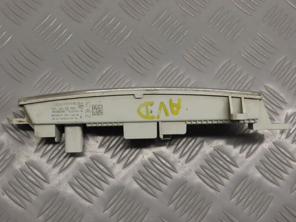 Feu position droit Peugeot 308 SW II (LC_, LJ_, LR_, LX_, L4_) 1.6 bluehdi 120 (2014-2021)