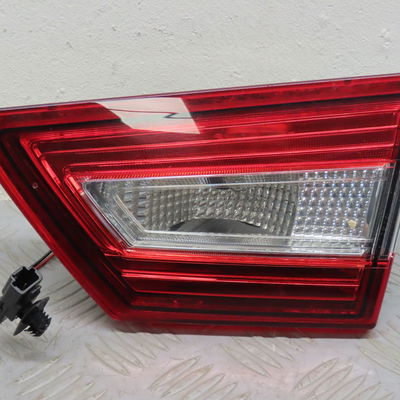 Feu arrière intérieur droit Renault CLIO IV (BH_) 1.5 dci 90 (2012) 5 portes