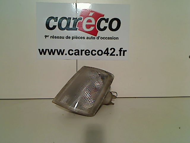 Clignotant gauche Opel CORSA A 3-5 portes (S83) 1.2 i (f08, m08, f68, m68) (1989-1993)
