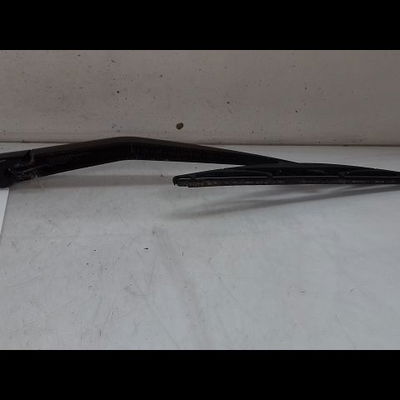 Bras essuie-glace arrière Nissan MICRA IV (K13K) 1.2 (2010-2015)