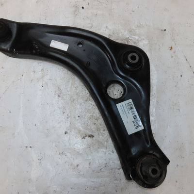 Triangle inf avg Nissan QASHQAI II SUV (J11, J11_) 1.6 dci (2013)
