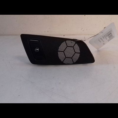 Commande lève-glace porte avant droite Skoda YETI (5L) 2.0 tdi (2011-2017)