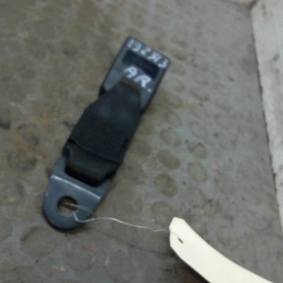 Ancrage ceinture arrière gauche Peugeot 206 CC (2D) 1.6 hdi 110 (2005-2007)