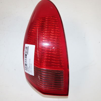 Feu arrière droit Alfa romeo 147 (937_) 1.9 jtd (937.axd1a, 937.bxd1a) (2001-2010)