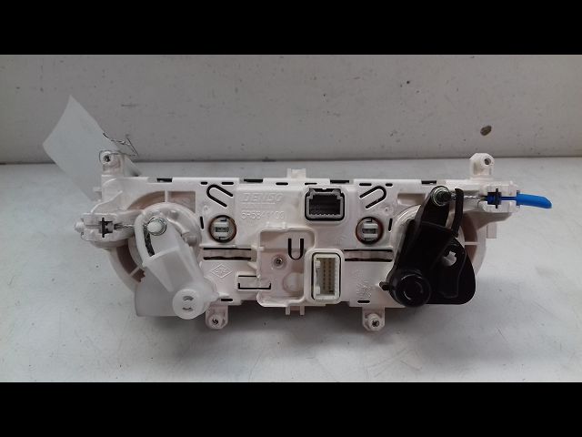Commande de chauffage Renault CAPTUR I (J5_, H5_) 1.5 dci 90 (2013) 5 portes