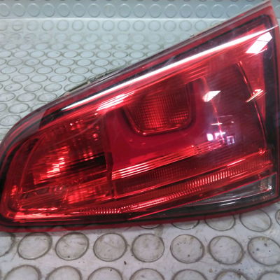 Feu arrière intérieur droit Volkswagen GOLF VII (5G1, BQ1, BE1, BE2) 1.6 tdi (2012-2017)