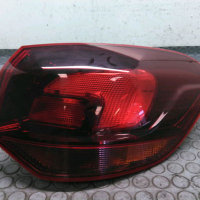 Feu arrière droit Opel ASTRA J Sports Tourer (P10) 1.7 cdti (35) (2010-2015)
