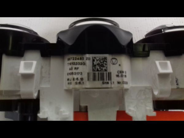 Commande de chauffage Peugeot 2008 I (CU_) 1.2 thp 110 - puretech 110 (2015) 5 portes