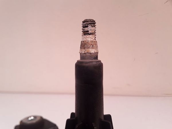 Moteur essuie-glace arrière Renault CLIO III (BR0-1, CR0-1) 1.5 dci (2010-2014) 5 portes