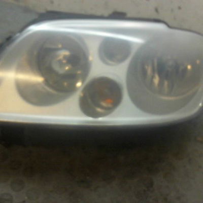 Phare gauche Volkswagen TOURAN (1T1, 1T2) 1.9 tdi (2003-2004)