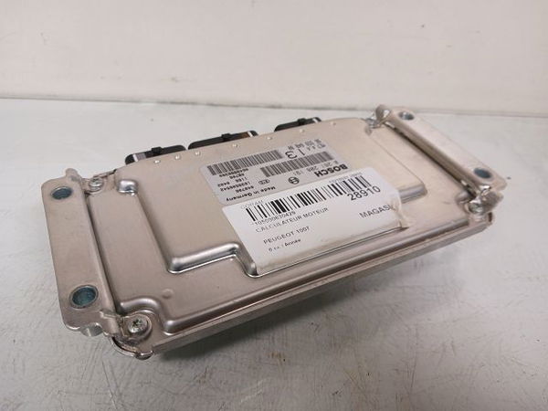 Calculateur moteur PEUGEOT 1007