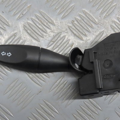Commande clignotant Ford FIESTA V (JH_, JD_) 1.4 tdci (2001-2008) 5 portes