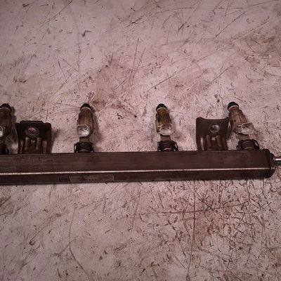 Ensemble injecteurs Ford FOCUS C-MAX (DM2) 1.8 (2004-2007)