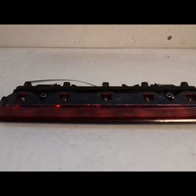 Feux stop supplementaire Peugeot 106 II (1A_, 1C_) 1.5 d (1998-2004) 3 portes