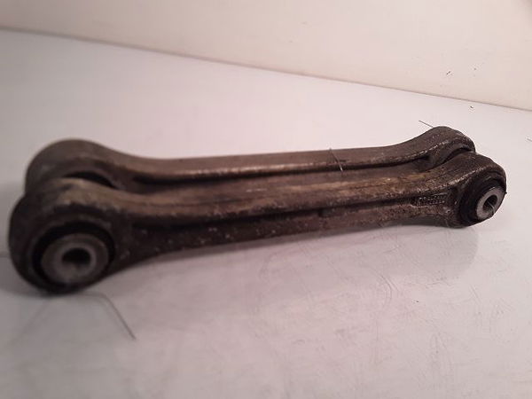 Triangle sup ard Porsche 911 (996) 3.4 carrera (1997-2001)