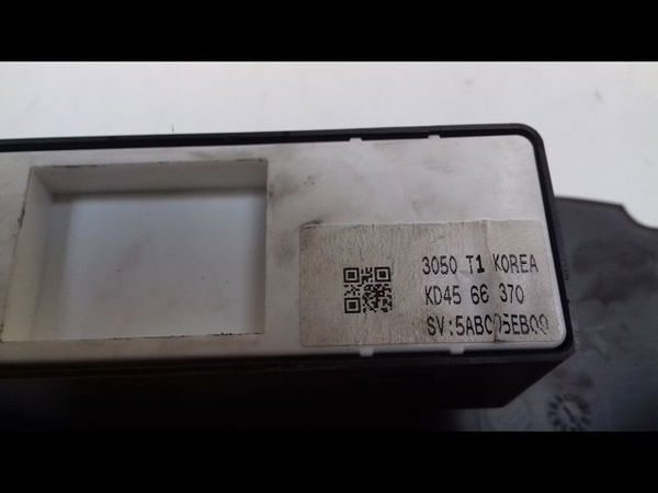 Commande lève-glace porte avant droite Mazda CX-5 (KE, GH) 2.2 d (ke2fw) (2012-2017) 5 portes