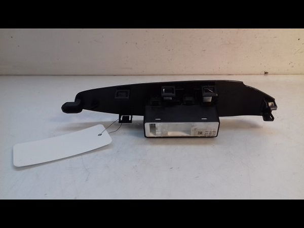 Commande lève-glace porte avant droite Mazda CX-5 (KE, GH) 2.2 d (ke2fw) (2012-2017) 5 portes