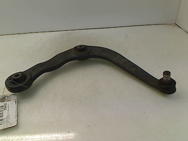 Triangle inf avd PEUGEOT 206