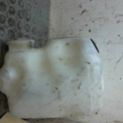 Reservoir lave-glace avant Renault MEGANE II (BM0-1_, CM0-1_) 2.0 dci (bm1k, cm1k) (2005-2008)