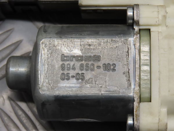 Moteur leve-vitre arg Peugeot 407 (6D_) 1.6 hdi 110 (6d9hzc, 6d9hyc) (2004-2010)