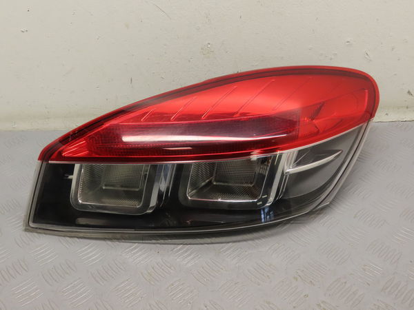 Feu arrière droit Renault MEGANE III Coupé (DZ0-1_) 2.0 dci (dz0l) (2009-2015)