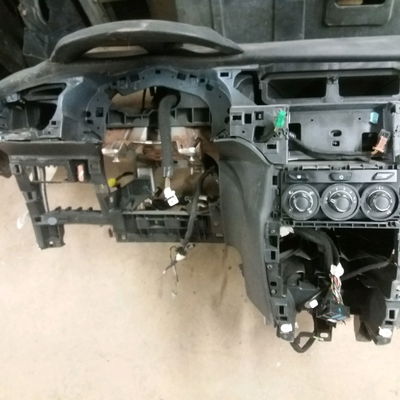 Planche de bord Citroën C3 II (SC_) 1.4 hdi 70 (sc8hzc, sc8hr0, sc8hp4) (2009) 5 portes
