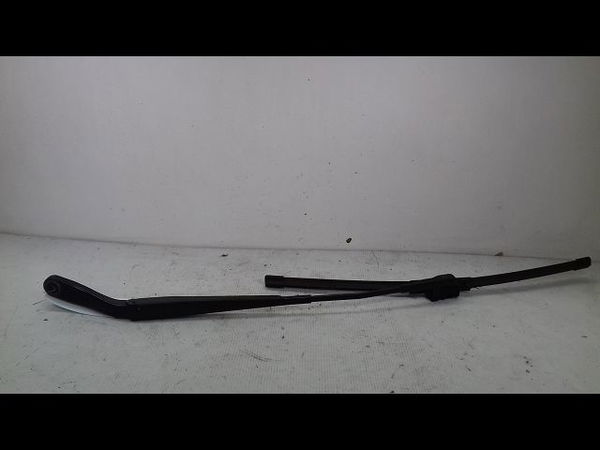 Bras essuie-glace avant gauche Mazda 3 (BK) 1.6 di turbo (2004-2009)