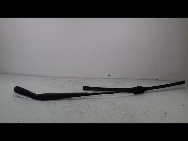 Bras essuie-glace avant gauche Mazda 3 (BK) 1.6 di turbo (2004-2009)