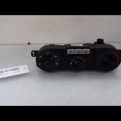 Commande de chauffage Hyundai I20 I (PB, PBT) 1.4 crdi (2008-2015)