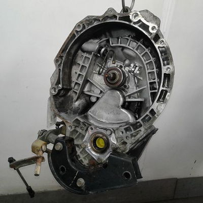 Boîte à vitesse mecanique Daewoo NUBIRA A trois volumes (J200) 1.6 (2003)