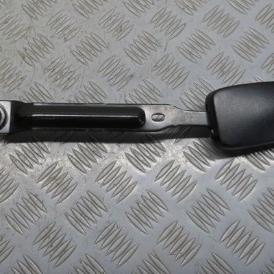 Ancrage ceinture avant gauche Renault MEGANE III 3-5 portes (BZ0-1_, B3_) 1.5 dci (bz09, bz0d, bz1w, bz29, bz14) (2009) 5 portes