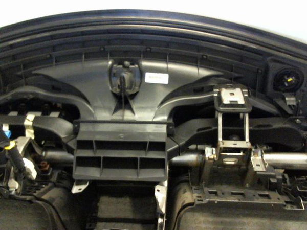 Planche de bord Citroën C3 II (SC_) 1.4 hdi 70 (sc8hzc, sc8hr0, sc8hp4) (2009) 5 portes